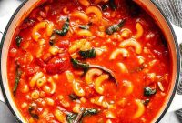 Tuscan Tomato & Spinach Soup