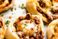 Cheesy Baked Taco Swirls