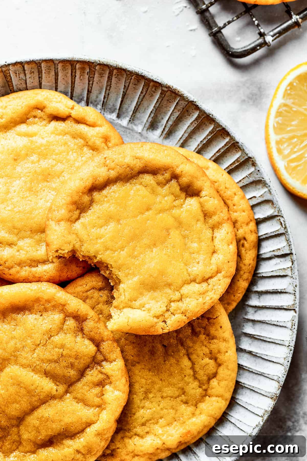 Cookies are served on a plate.