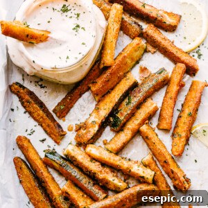 Crispy zucchini fries with dipping sauce